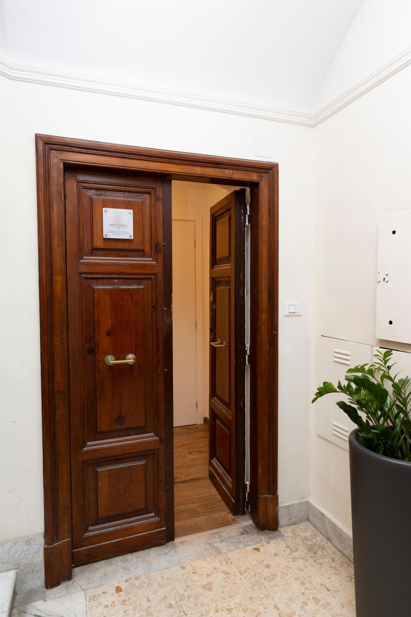 Vatican Scipioni 113 Roma Exterior foto